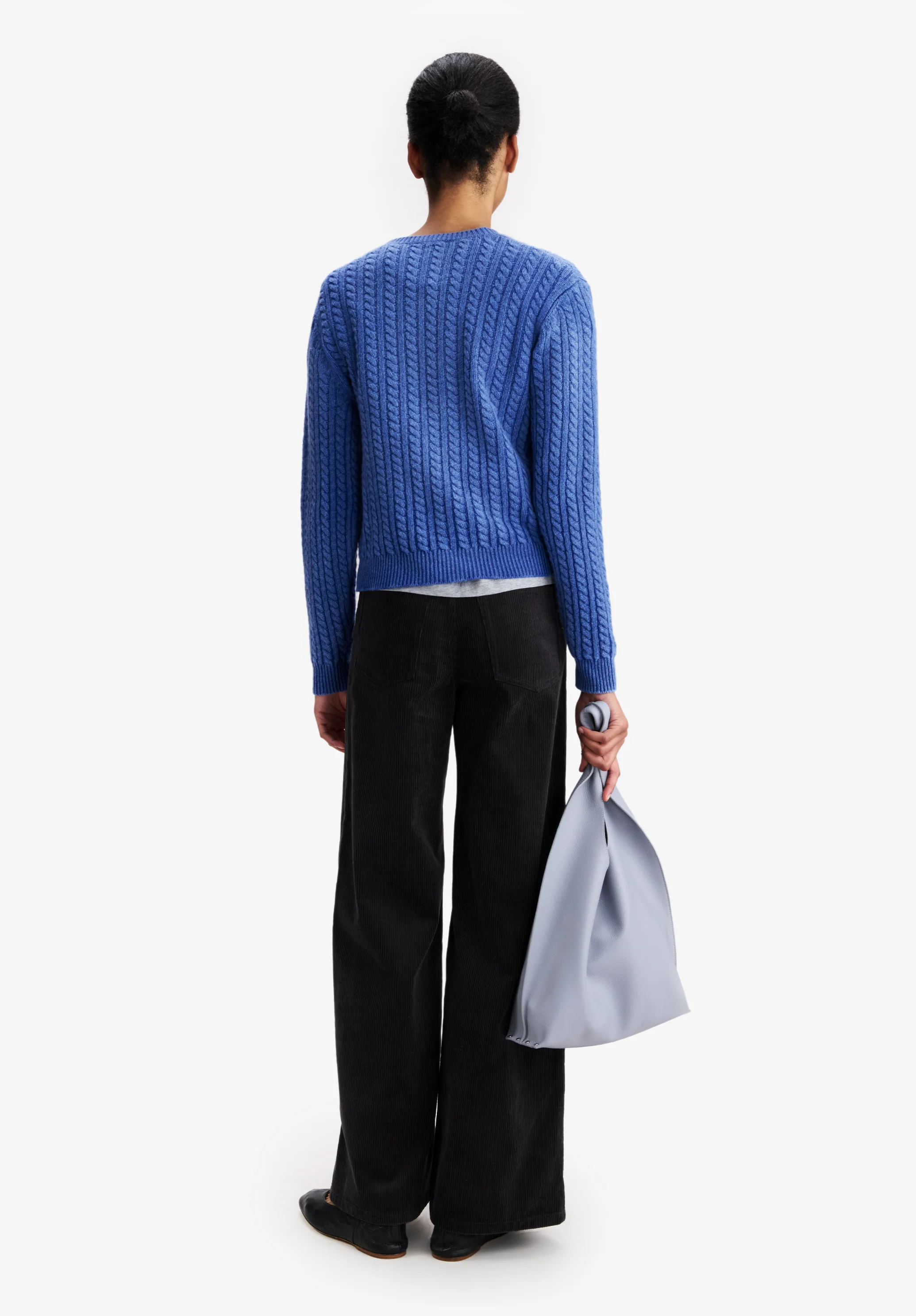 Blue cable-knit sweater - Image 3